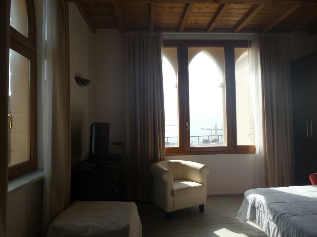 Cala Dei Mori Lejlighedshotel Livorno Eksteriør billede