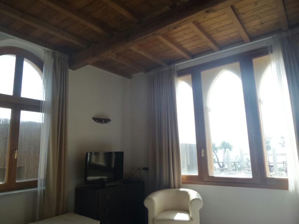Cala Dei Mori Lejlighedshotel Livorno Eksteriør billede